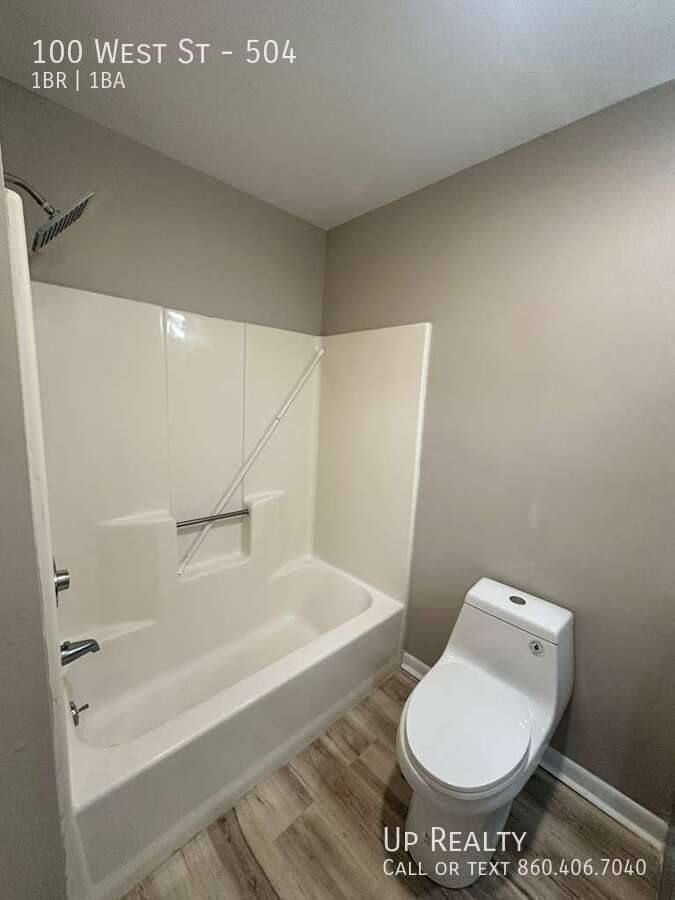 Apartment for rent at 100 W St #504, Vernon Rockville, CT 06066