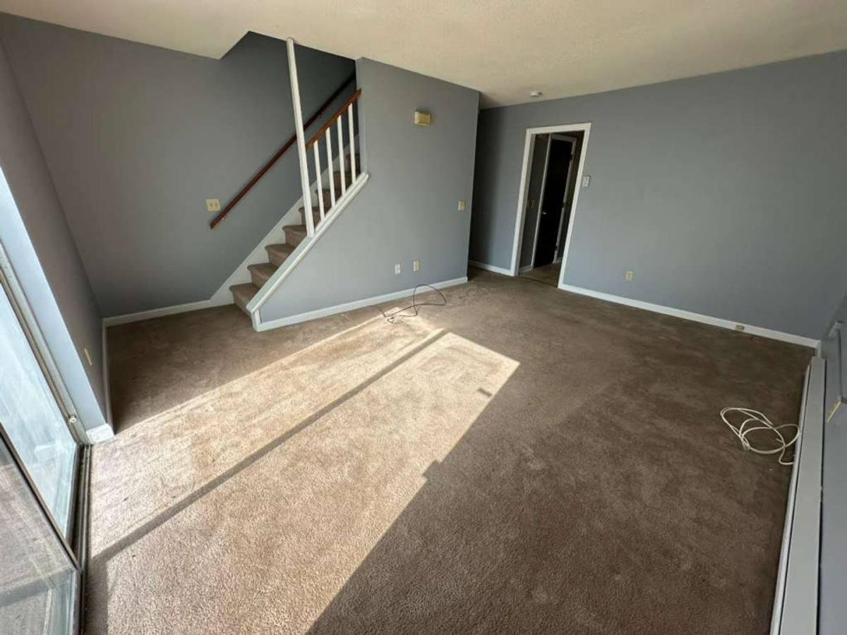Apartment for rent at 176 Lincoln St, Waterbury, CT 06710