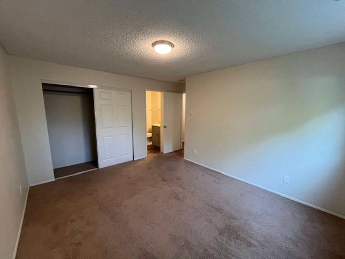 Apartment for rent at 7501 6th Ave NW, Seattle, WA 98117