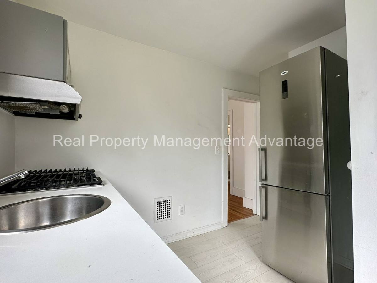 Apartment for rent at 316 Spencer, Ferndale, MI 48220