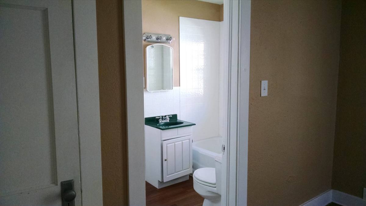 House for rent at 1118 S Pope Ave, Independence, MO 64050