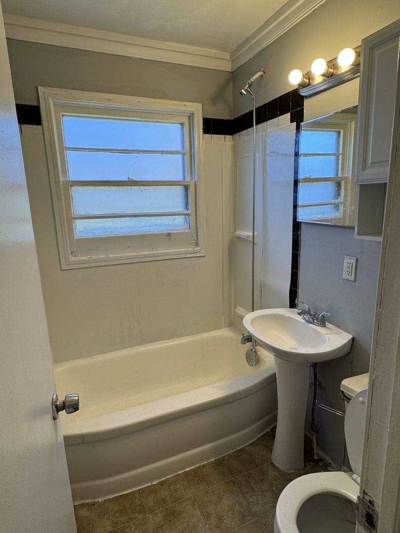 House for rent at 8002 E 88th Place, Kansas City, MO 64138