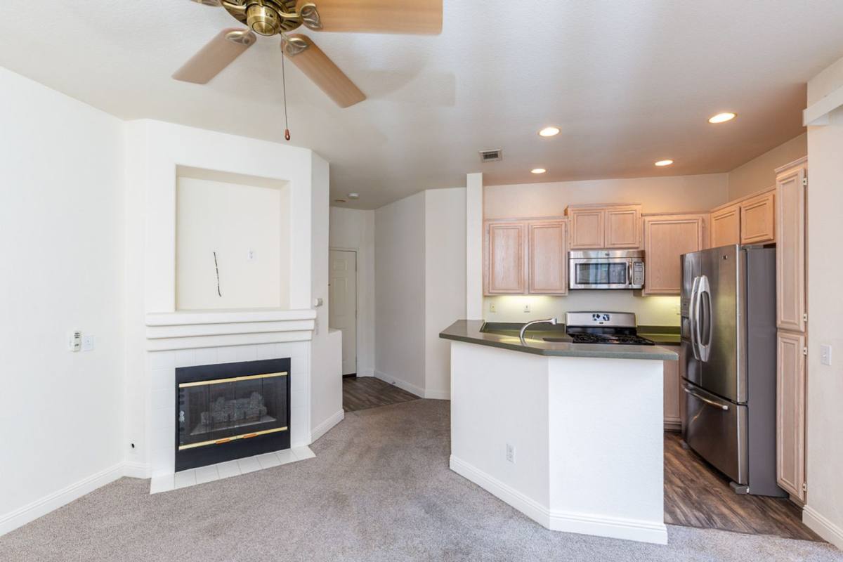 Townhouse for rent at 10935 Caminito Arcada, San Diego, CA 92131
