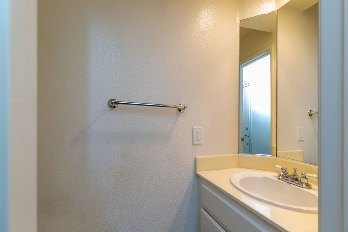 Townhouse for rent at 10935 Caminito Arcada, San Diego, CA 92131
