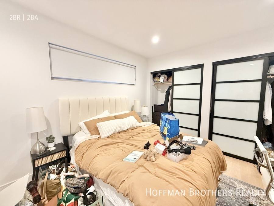 Apartment for rent at 320 N Crescent Dr #8, Beverly Hills, CA 90210