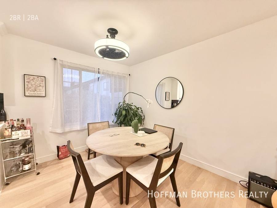 Apartment for rent at 320 N Crescent Dr #8, Beverly Hills, CA 90210