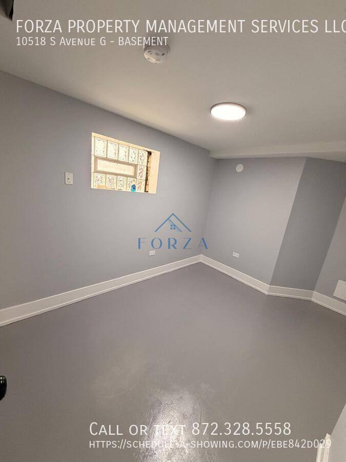 Apartment for rent at 10518 S Ave #G, Chicago, IL 60617