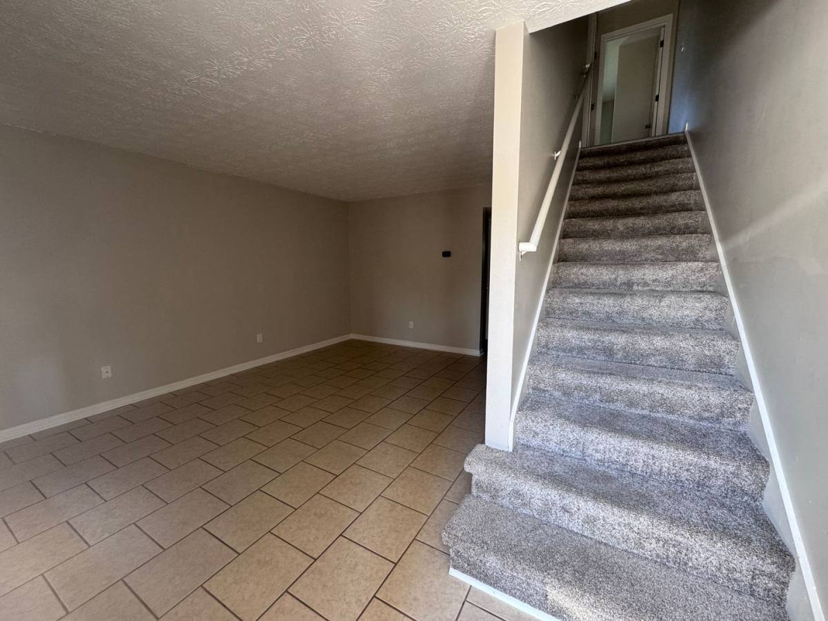 107 Grogan Circle, Paducah, KY 42003 - Apartment for Rent - Image 3