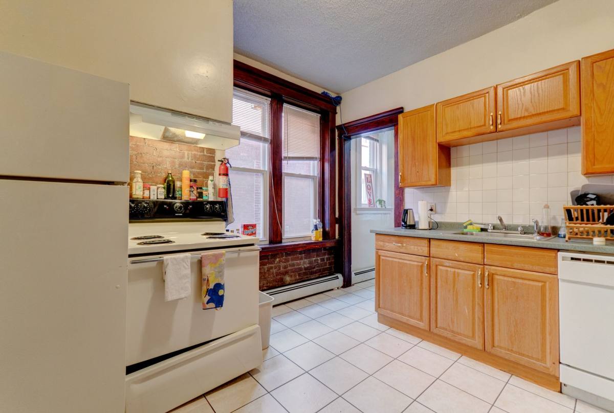 Apartment for rent at 65 Lake Place, New Haven, CT 06511
