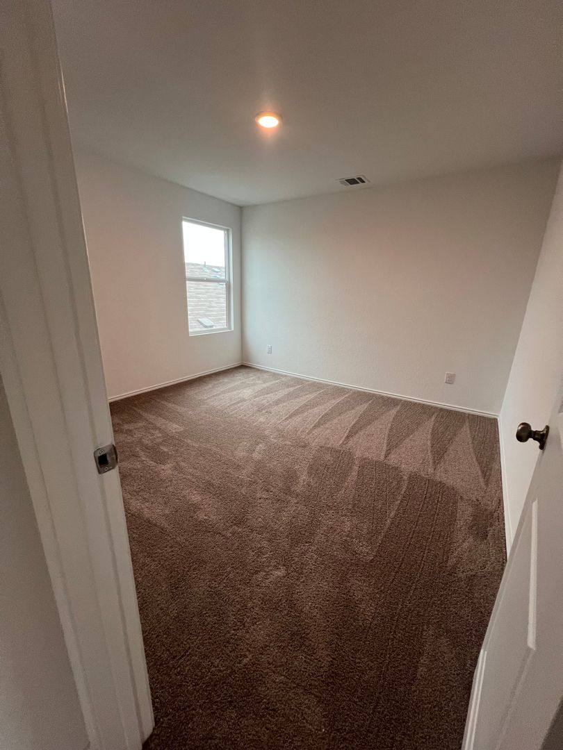 House for rent at 5466 Daphne Path, San Antonio, TX 78253