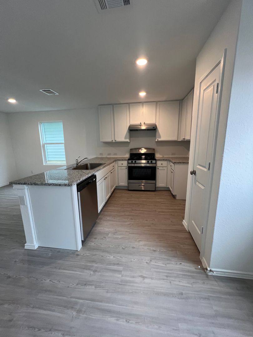House for rent at 5466 Daphne Path, San Antonio, TX 78253