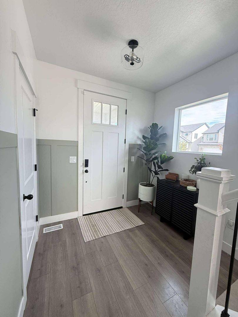 House for rent at 1467 W Holland Dr, Saratoga Springs, UT 84045