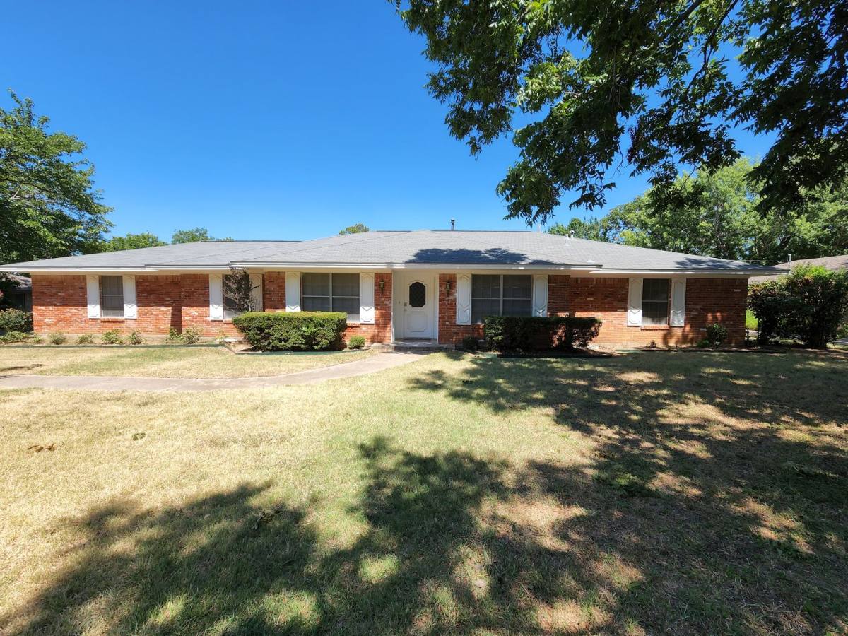 House for rent at 2604 Buckingham Dr, Denton, TX 76209
