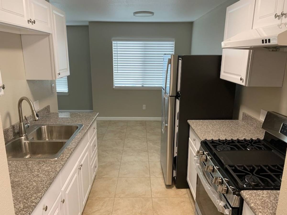 Apartment for rent at 10801 Foothill Blvd, Oakland, CA 94605