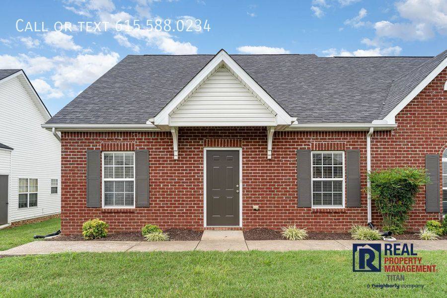 Townhouse for rent at 1004 Briggs Lane, Spring Hill, TN 37174