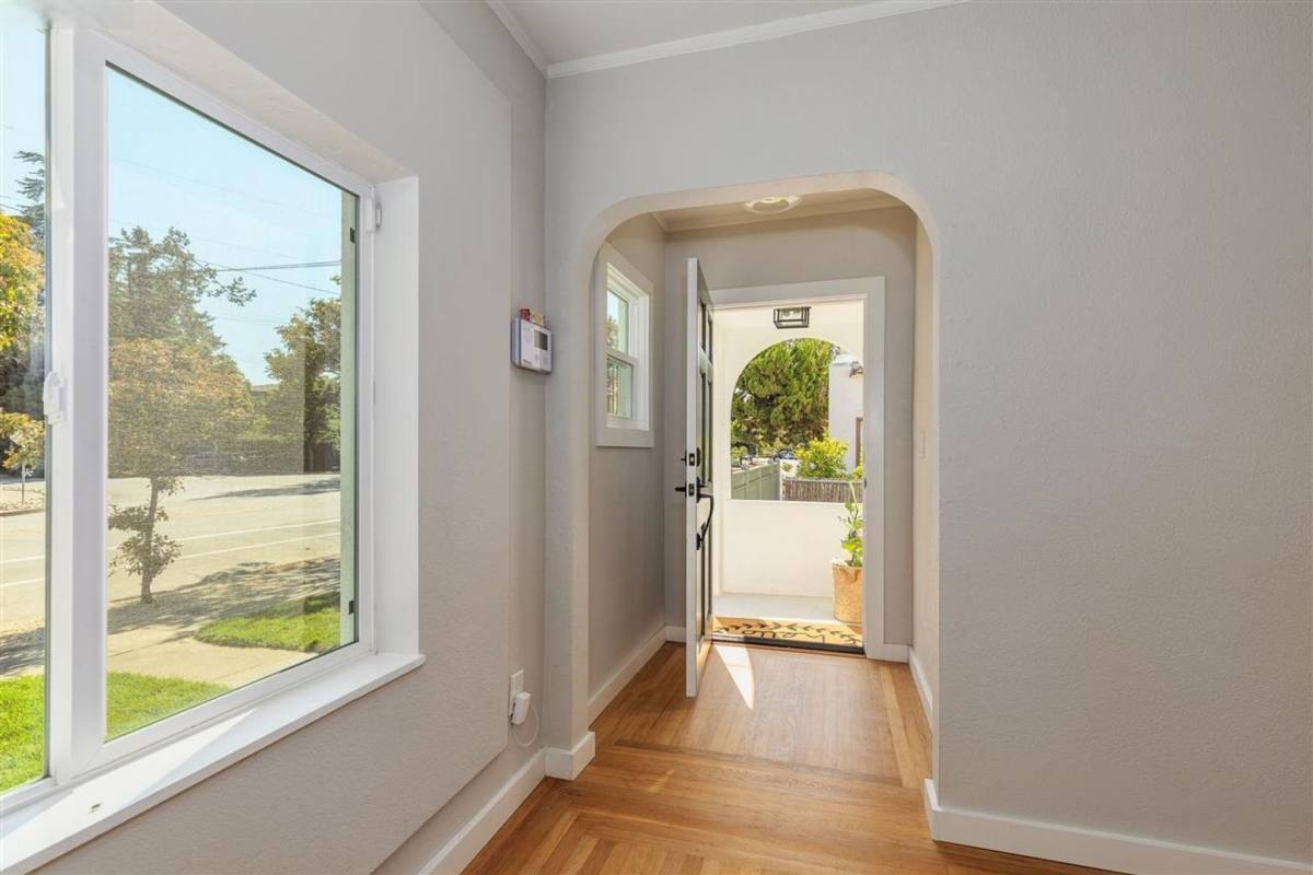 House for rent at 330 Broadmoor, San Leandro, CA 94577