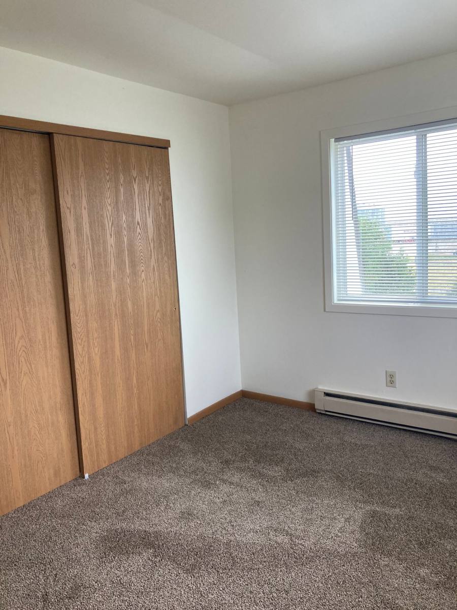 Apartment for rent at 870 W Racine St, Jefferson, WI 53549
