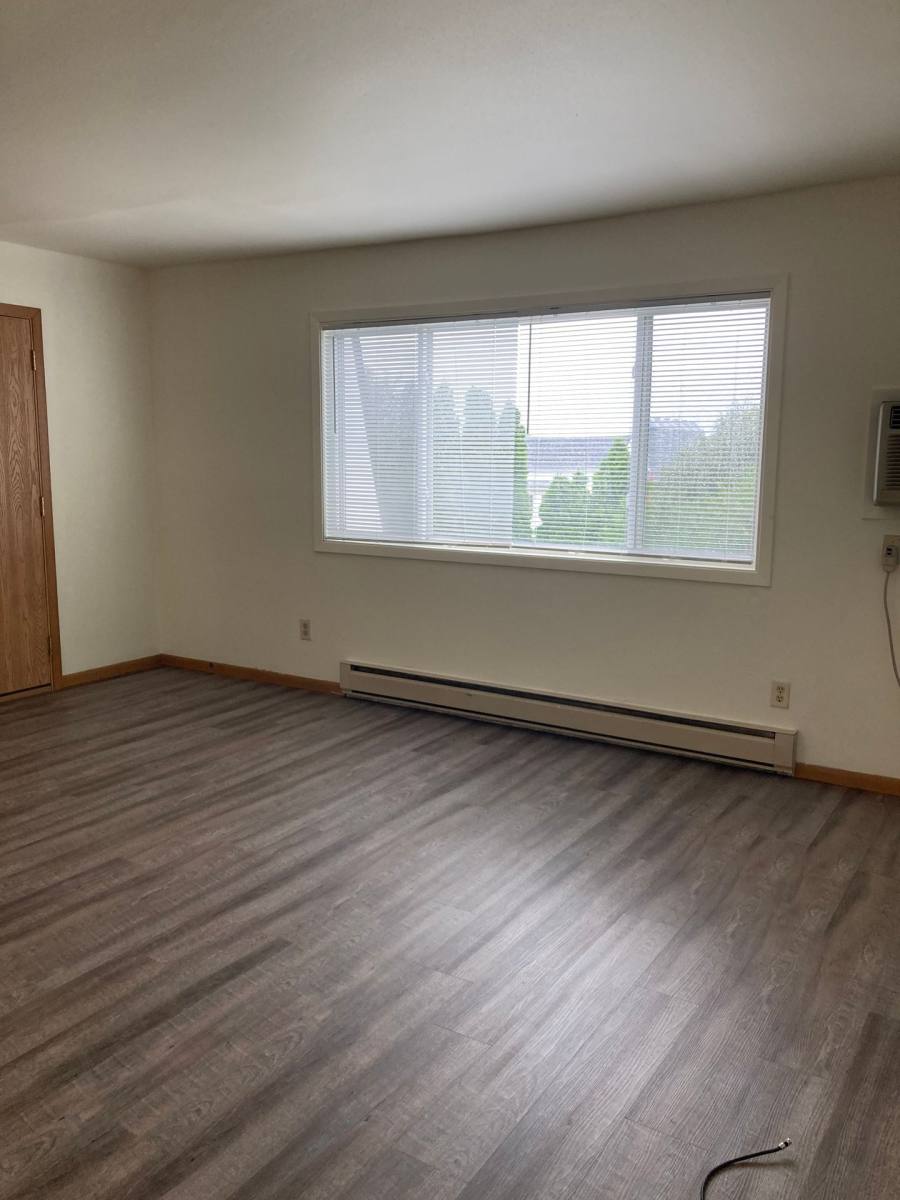 Apartment for rent at 870 W Racine St, Jefferson, WI 53549