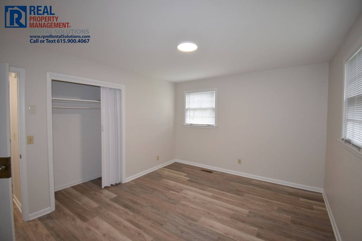 House for rent at 1513 Lakeshore Dr, Murfreesboro, TN 37130