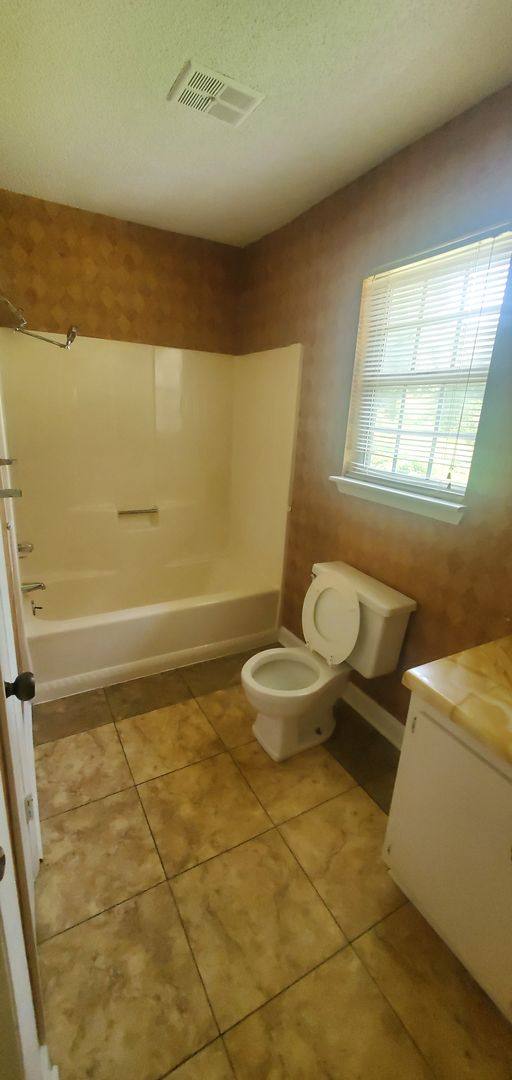 Apartment for rent at 3455 Valley Rd, Winston Salem, NC 27106