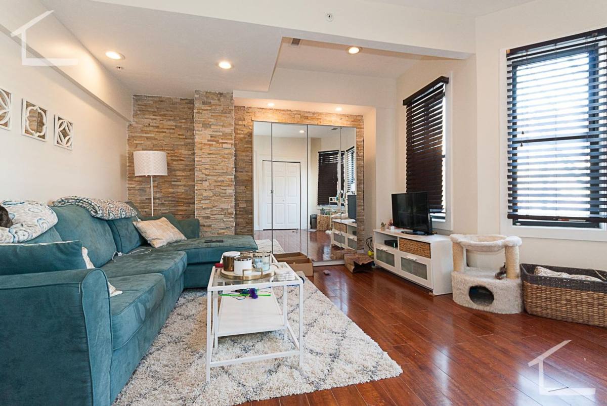Apartment for rent at 1207 Beacon St #3, Brookline, MA 02446