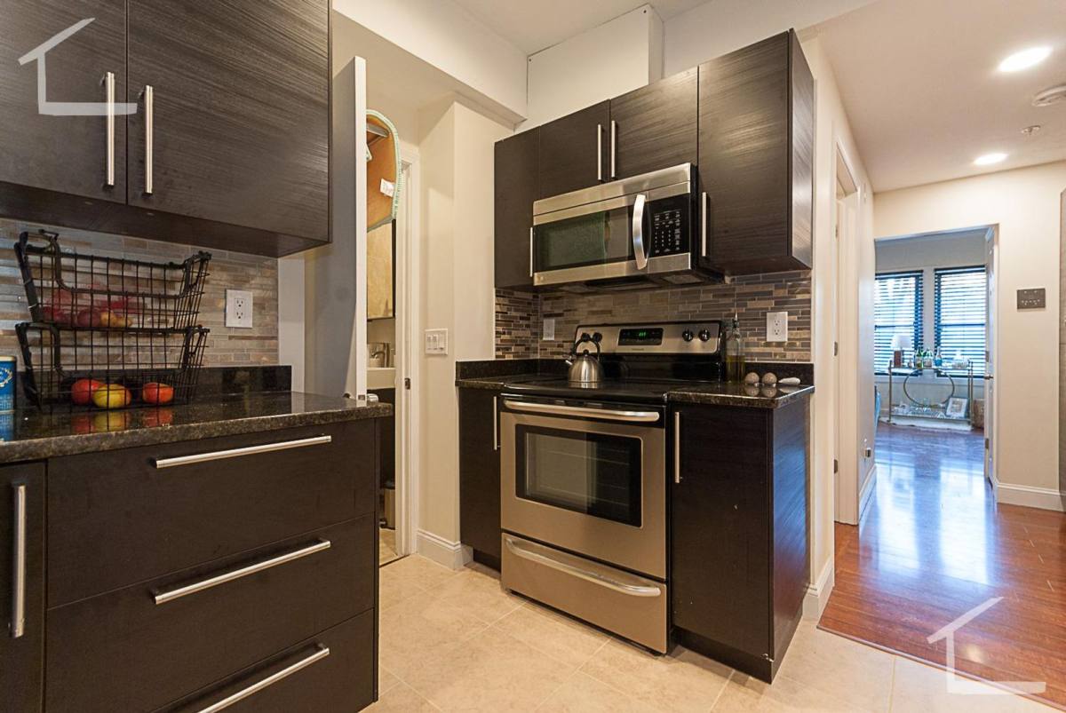 Apartment for rent at 1207 Beacon St #3, Brookline, MA 02446