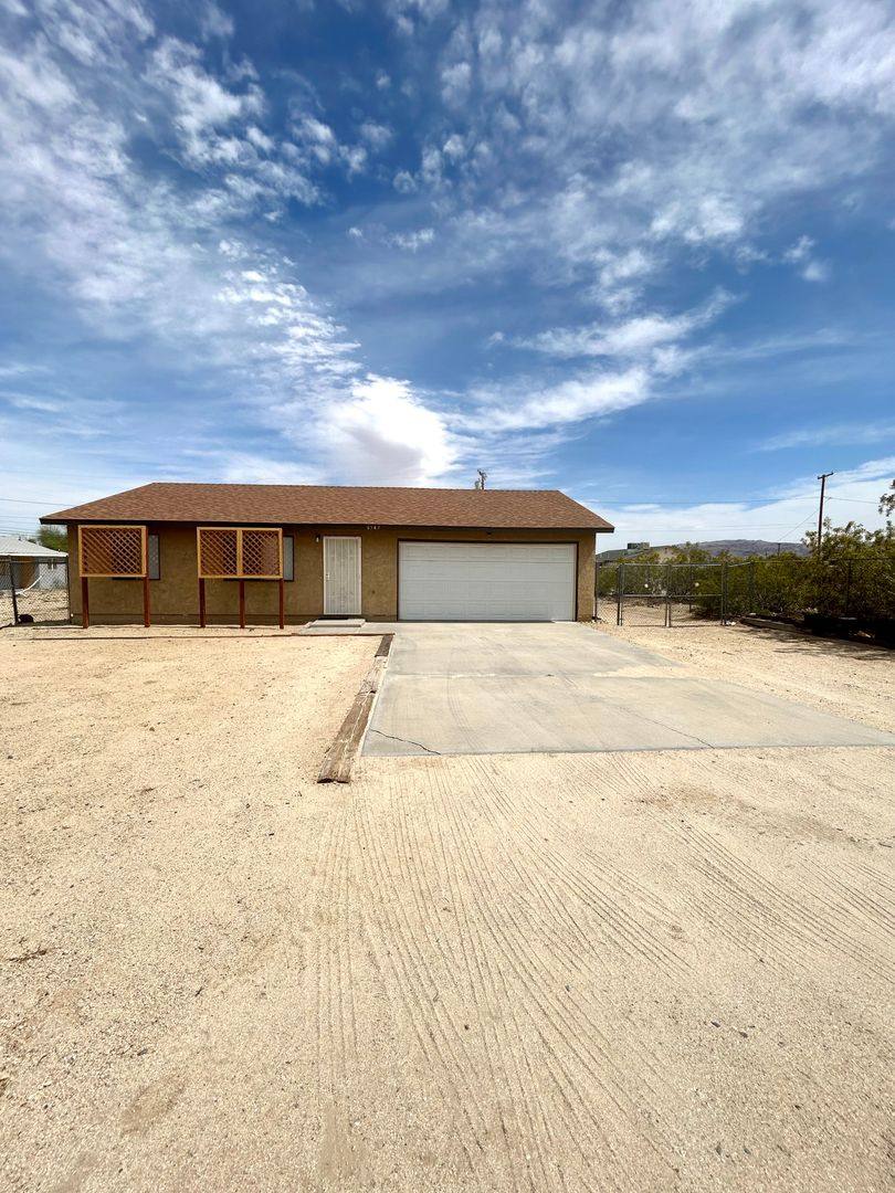 House for rent at 6547 49 Palms Ave, Twentynine Palms, CA 92277