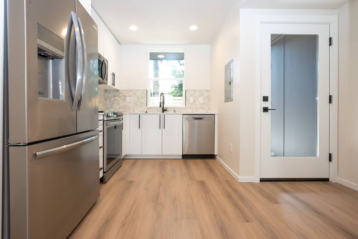 Townhouse for rent at 1567 NW 63rd St, Seattle, WA 98107