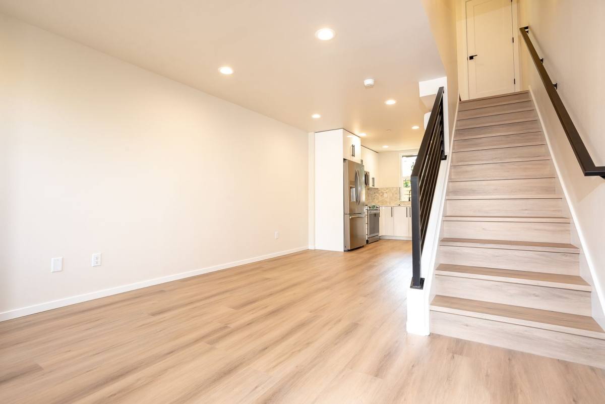 Townhouse for rent at 1567 NW 63rd St, Seattle, WA 98107