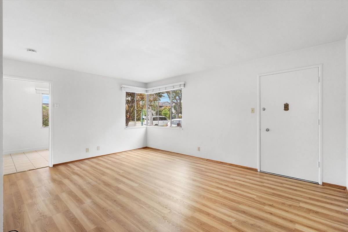 Apartment for rent at 2145 Santa Clara Ave, Alameda, CA 94501