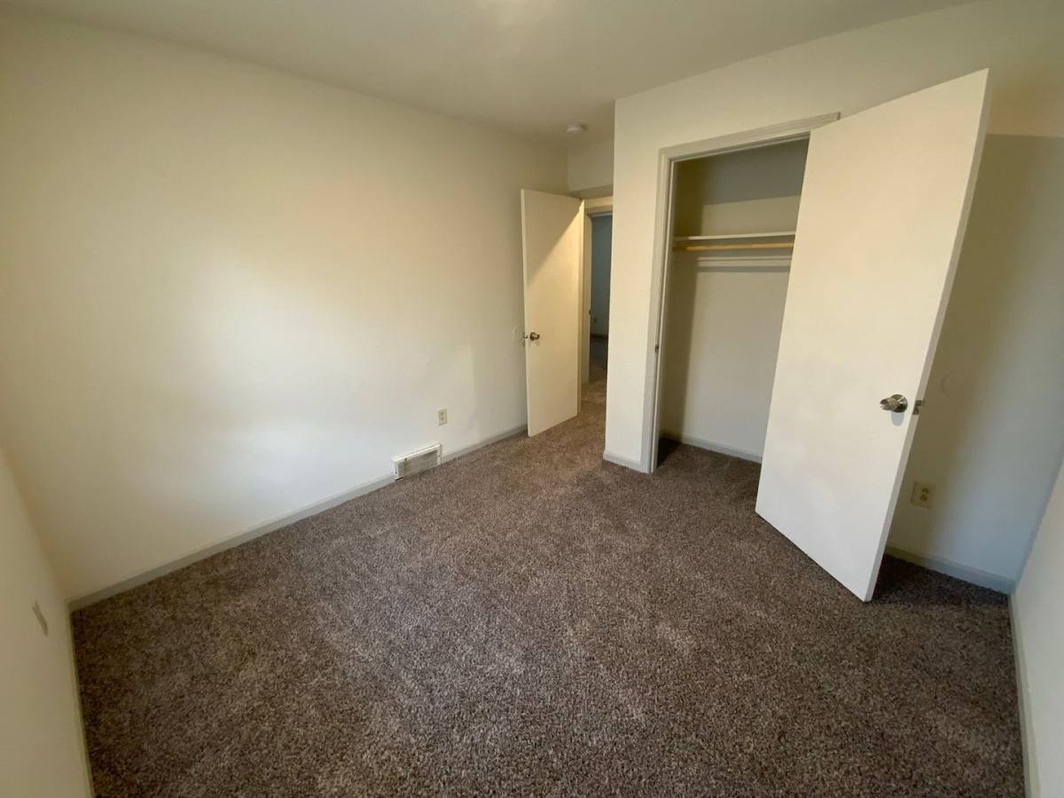 Apartment for rent at 1630 W Amos Dr, Columbia, MO 65203