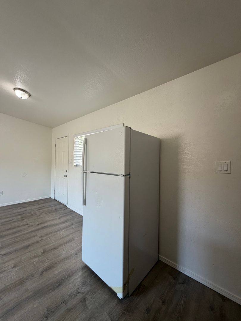 Apartment for rent at 280 E Grace St, Barstow, CA 92311