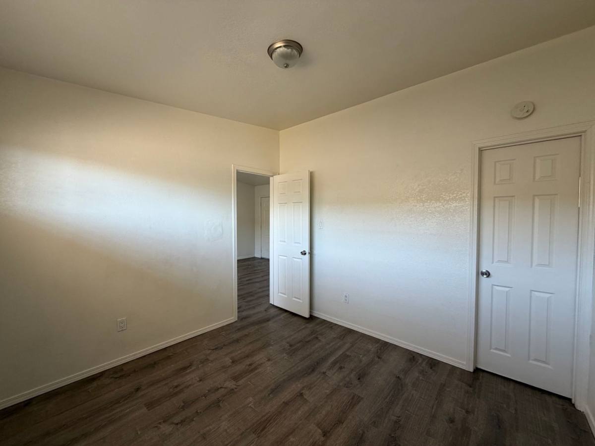 Apartment for rent at 280 E Grace St, Barstow, CA 92311