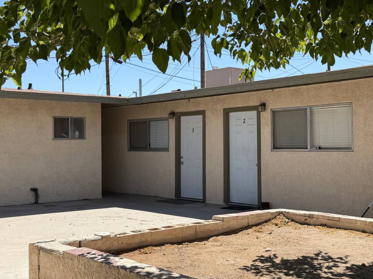 Apartment for rent at 280 E Grace St, Barstow, CA 92311