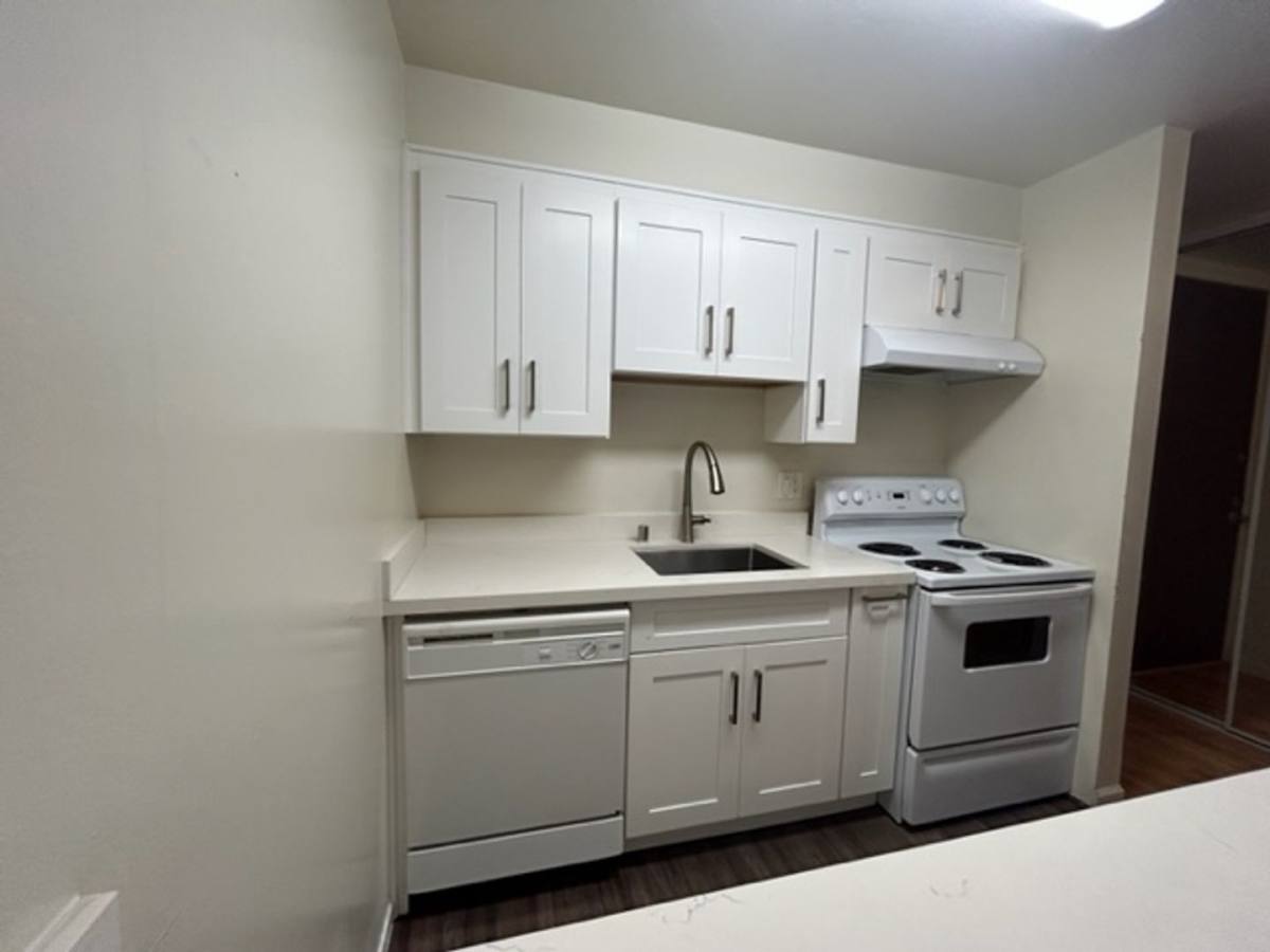 Condo for rent at 551 Jean St, Oakland, CA 94610