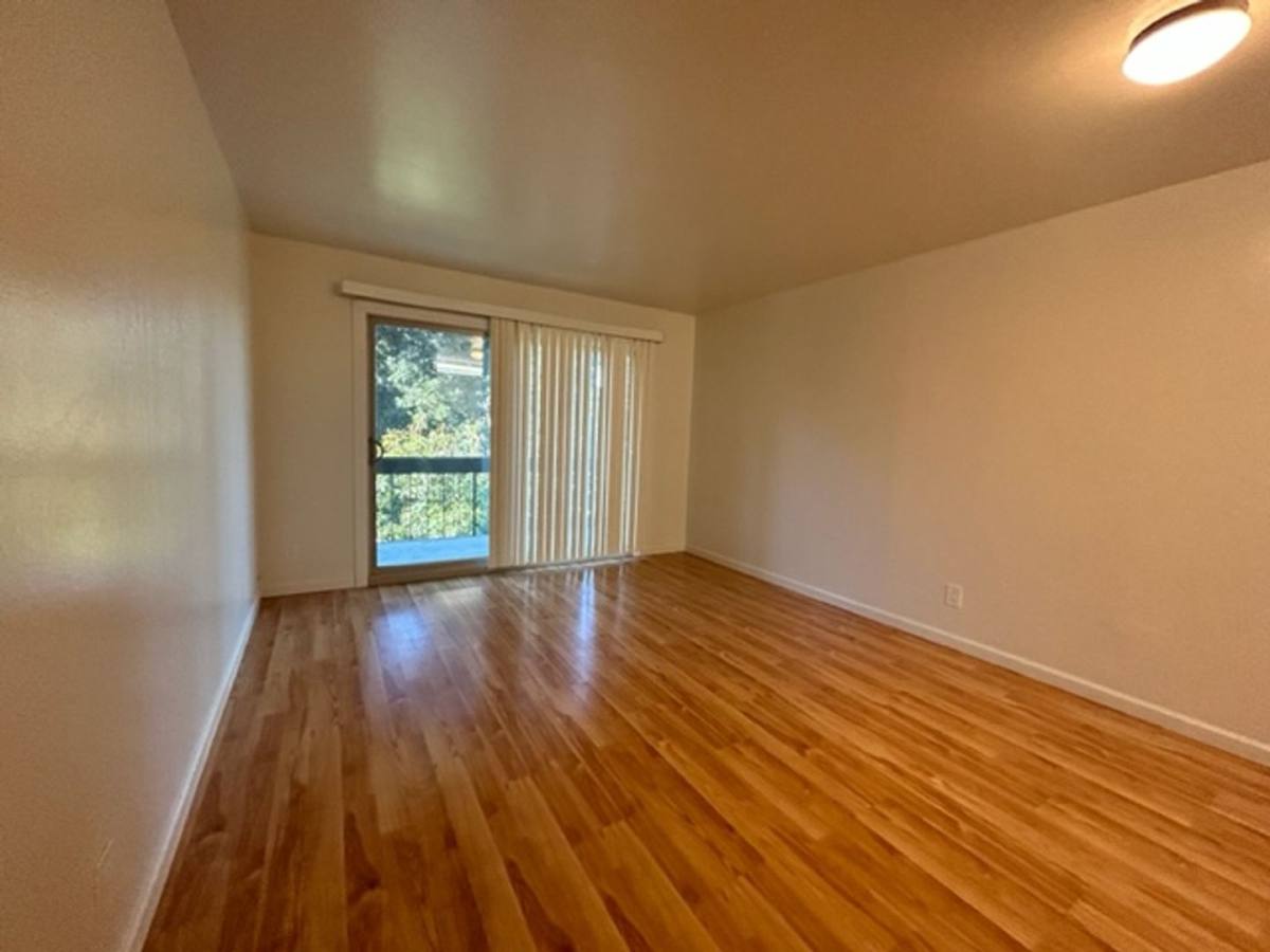 Condo for rent at 551 Jean St, Oakland, CA 94610