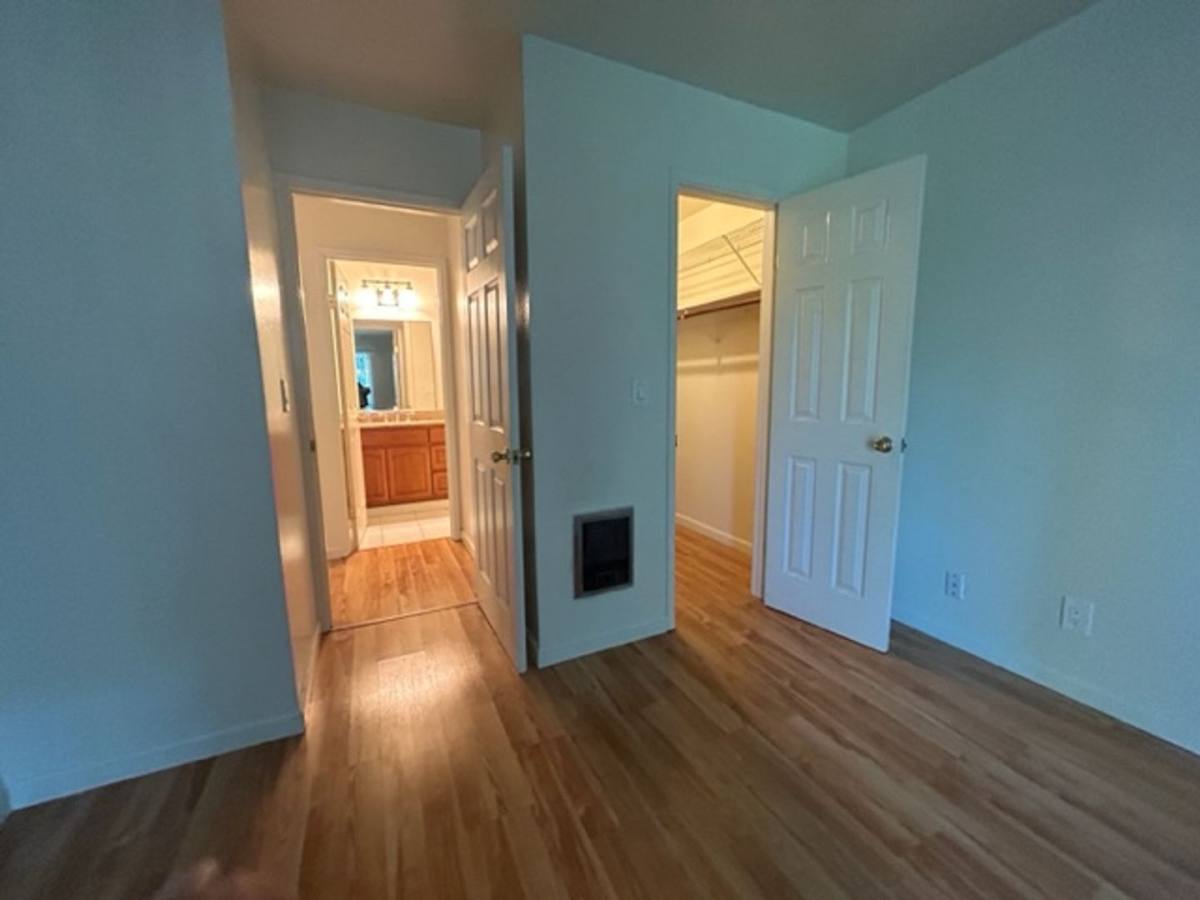 Condo for rent at 551 Jean St, Oakland, CA 94610