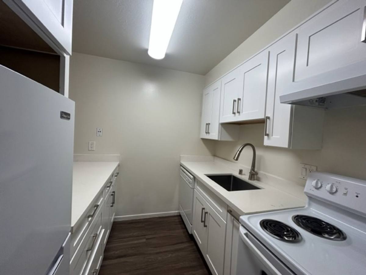 Condo for rent at 551 Jean St, Oakland, CA 94610