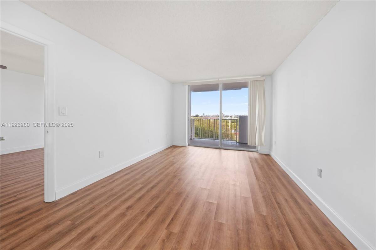 Apartment for rent at 1300 NE Miami Gardens Dr #1300512E, Miami, FL 33179