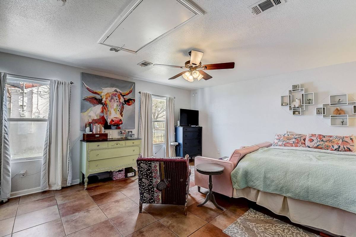 Apartment for rent at 3256 Greene Ave, Fort Worth, TX 76109