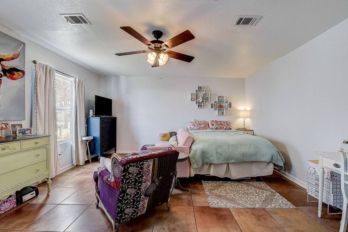 Apartment for rent at 3256 Greene Ave, Fort Worth, TX 76109