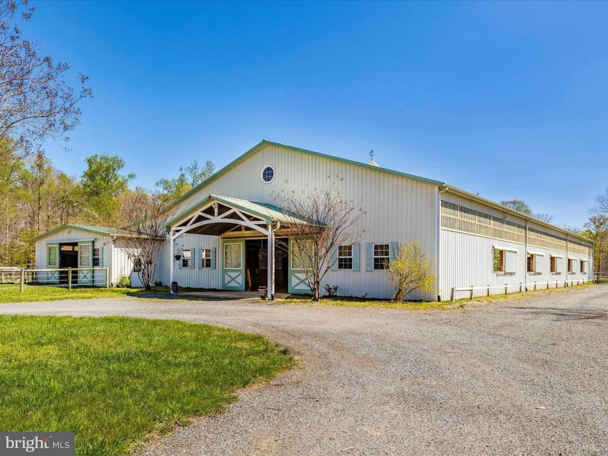 House for rent at 15104 Gardner Rd, Waldorf, MD 20601