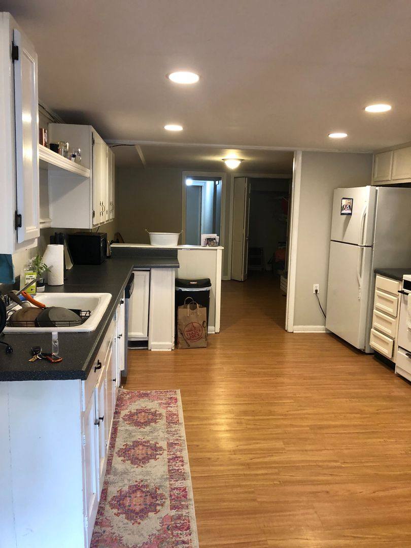 Apartment for rent at 2819 White Oak, Nashville, TN 37215