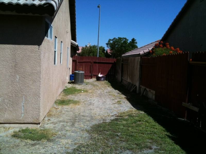 Apartment for rent at 31577 Via Pared, Thousand Palms, CA 92276