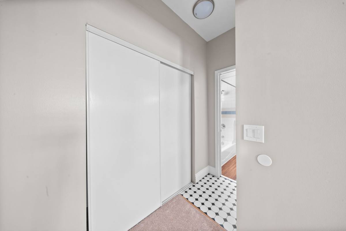 Apartment for rent at 1121 E 3rd St, Long Beach, CA 90802