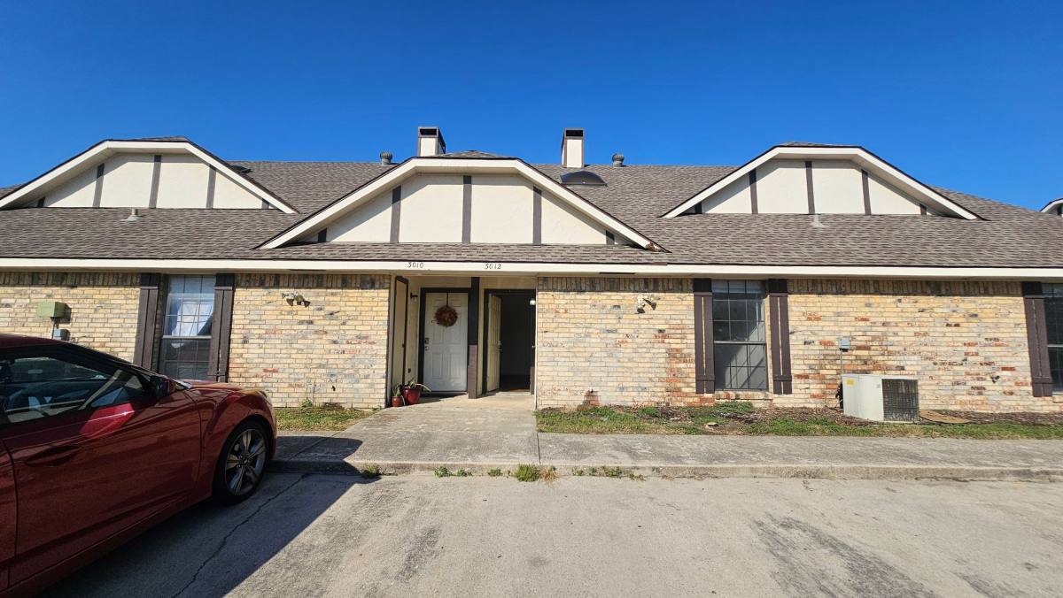 Apartment for rent at 3008 N Bell Ave, Denton, TX 76209