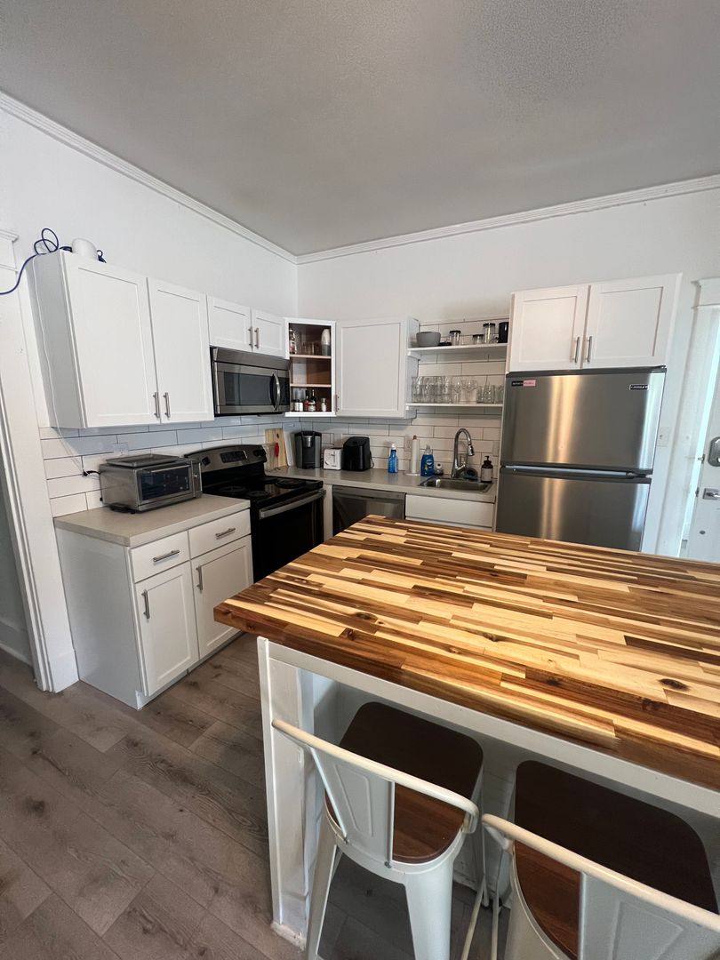 Townhouse for rent at 812- 814 Audubon St, New Orleans, LA 70118