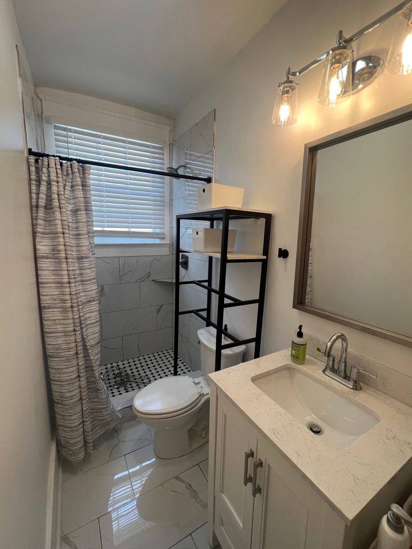 Townhouse for rent at 812- 814 Audubon St, New Orleans, LA 70118