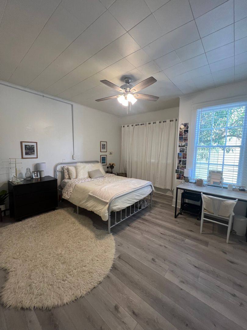 Townhouse for rent at 812- 814 Audubon St, New Orleans, LA 70118