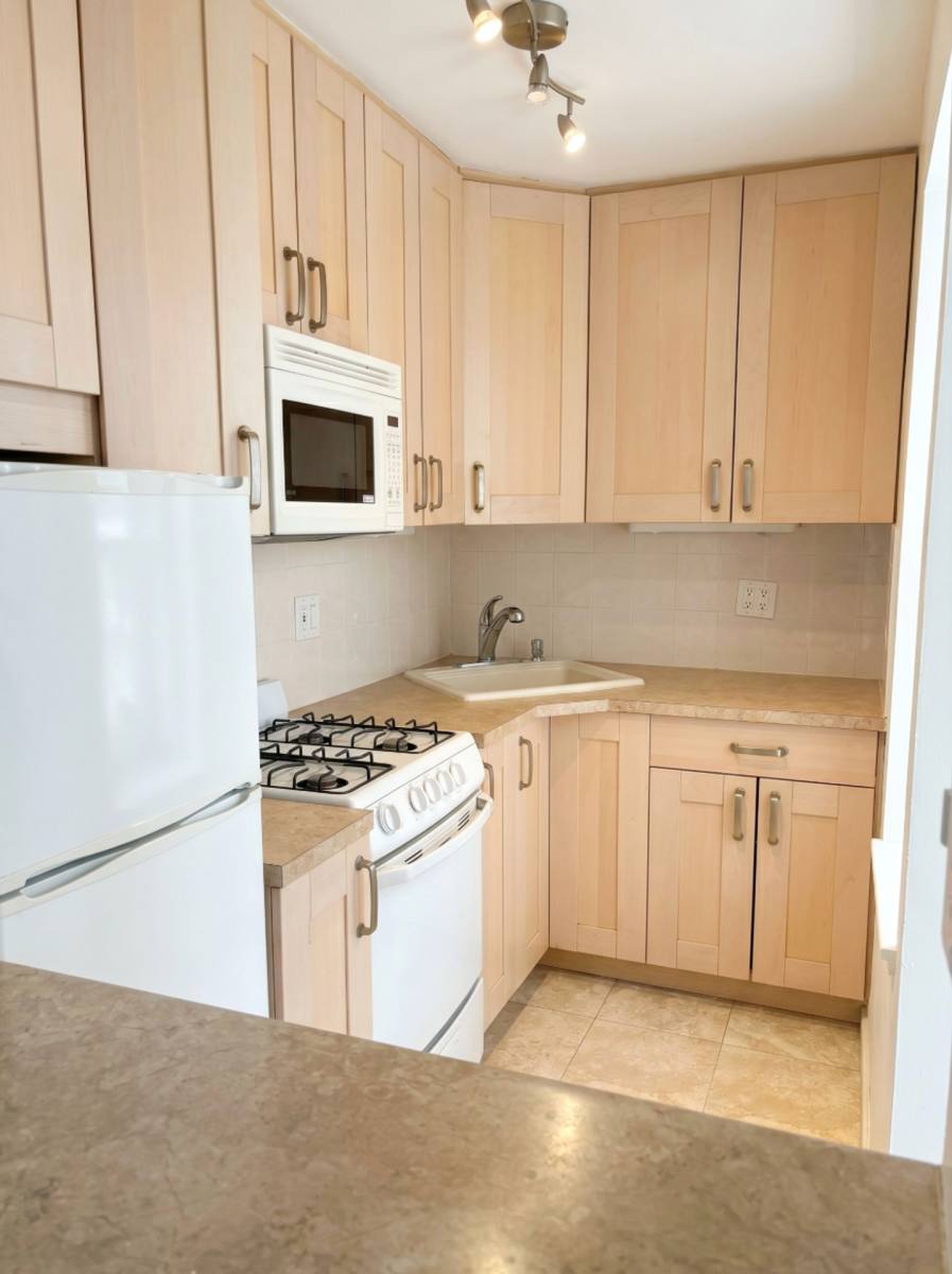 Apartment for rent at 2800 Coyle St, Brooklyn, NY 11235